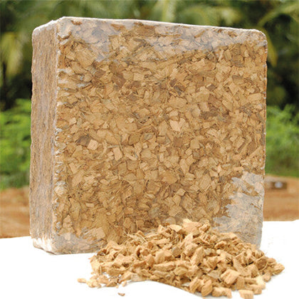 Pallet Coco Husk Chips triple washed 200 blocks (+/-) per pallet - 5KG each block